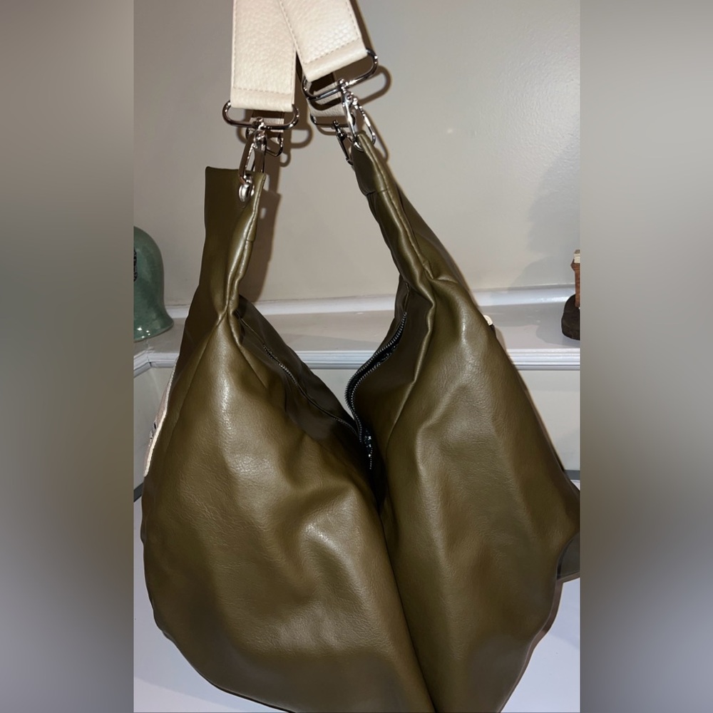 Gilson Martins bag XL large weekend Satchel bag grean and beige